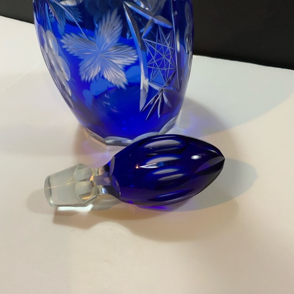 Wine Decanter with Stopper Hortensja Glass Cut to Clear 13 1/2" Tall Vintage - Picture 4 of 8